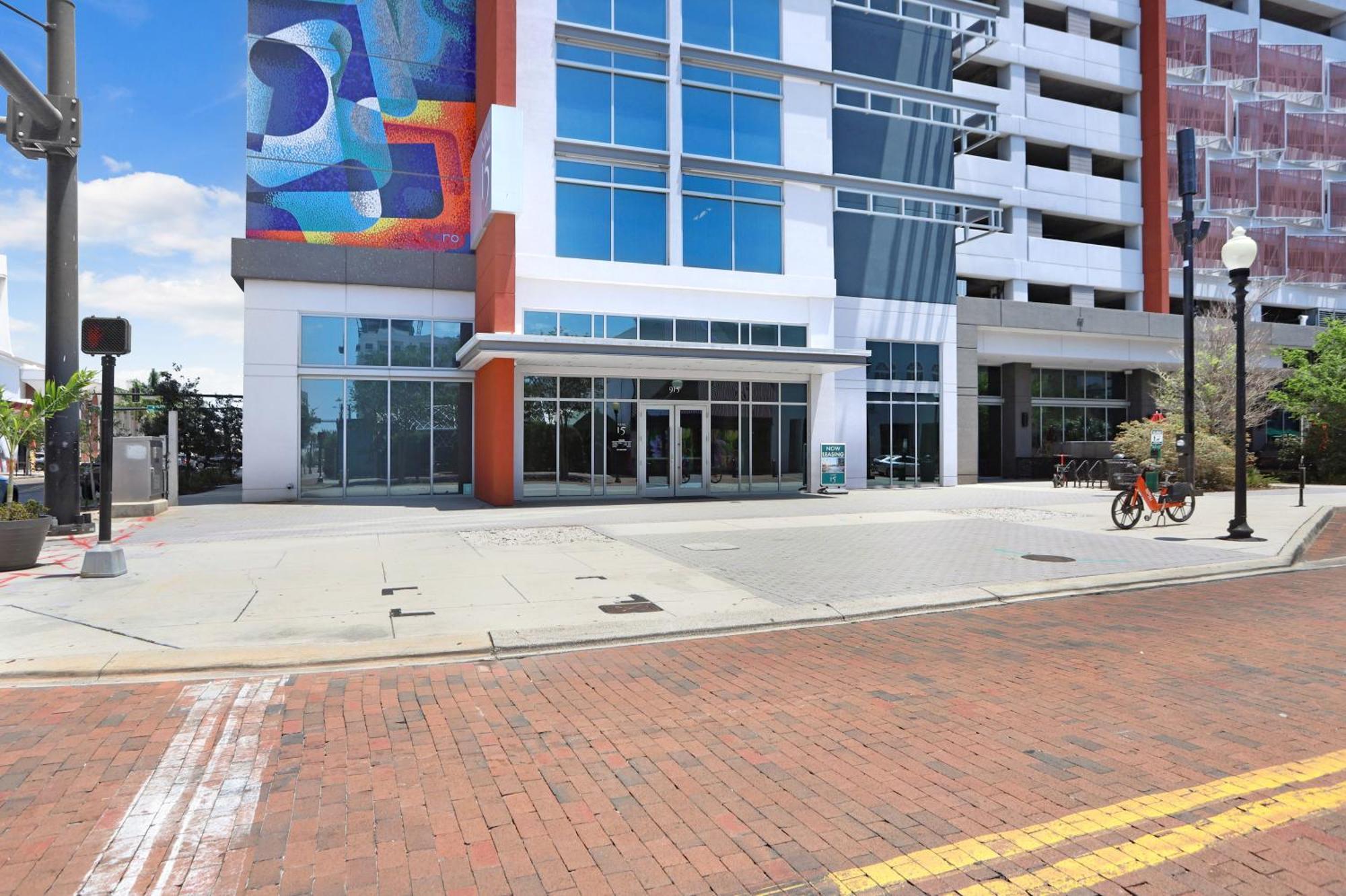 Downtown Tampa Gem 1-Bd W/Pool, Gym, & Sky Lounge Apartman Kültér fotó