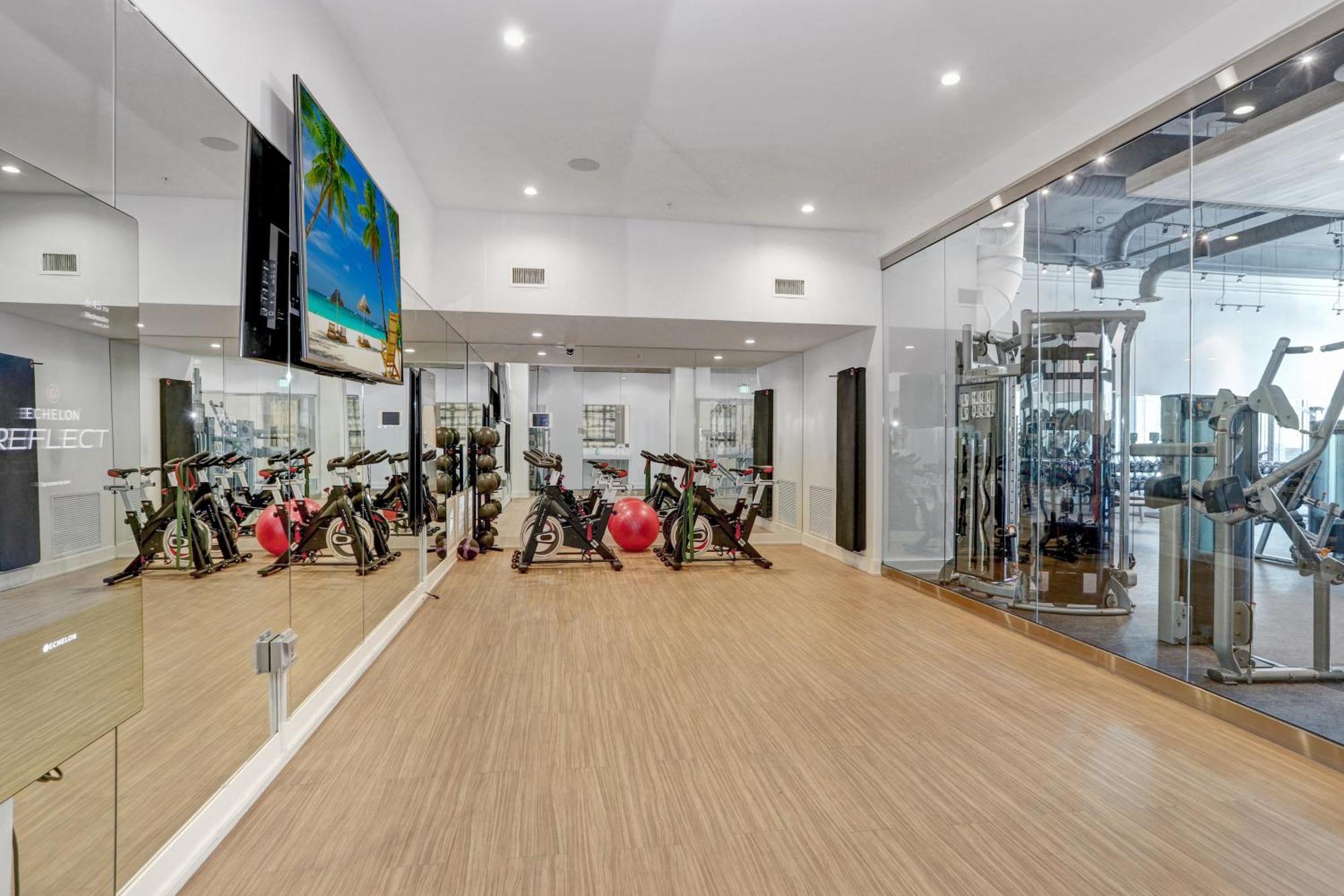 Downtown Tampa Gem 1-Bd W/Pool, Gym, & Sky Lounge Apartman Kültér fotó