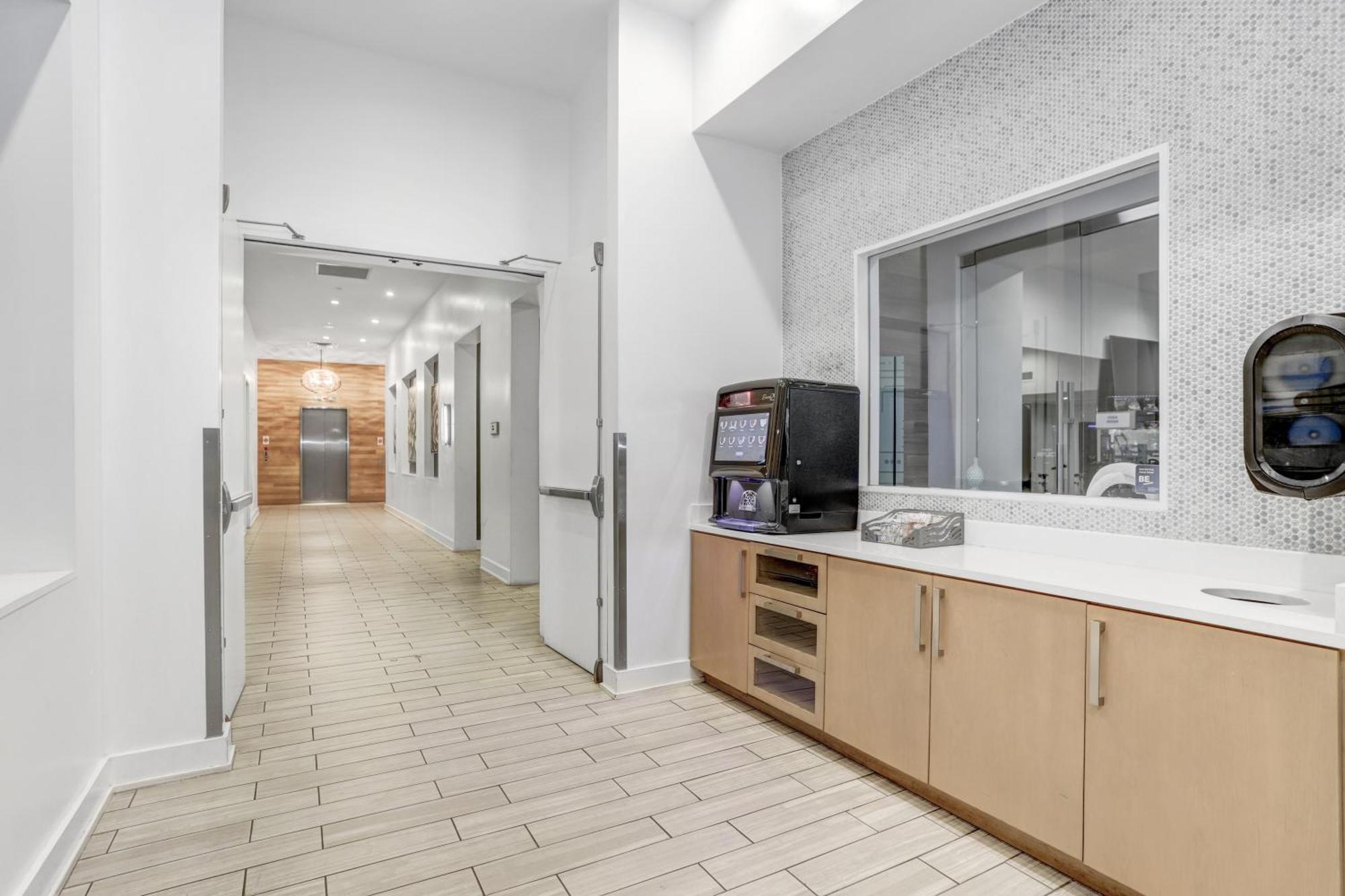 Downtown Tampa Gem 1-Bd W/Pool, Gym, & Sky Lounge Apartman Kültér fotó